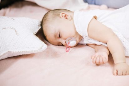 Jak wybrać smoczek dla niemowlaka
