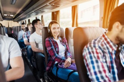 Wyjazd firmowy - czym kierować się szukając oferty na wynajem autokarów?