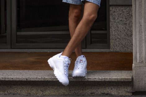 Fila Disruptor męskie – modowy hit, który doda charakteru stylizacjom. Sprawdź, z czym nosić kultowe sneakersy!