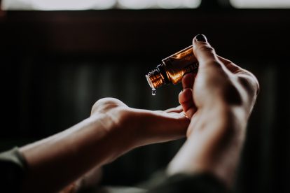 Oleje do masażu – Jak dobrać odpowiedni kosmetyk