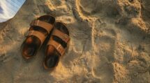 Jakie sandały na lato kupić Gumowe czy skórzane