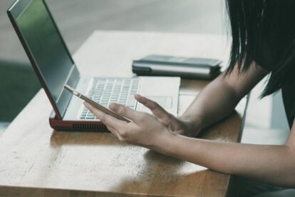 Jak założyć firmę przez Internet