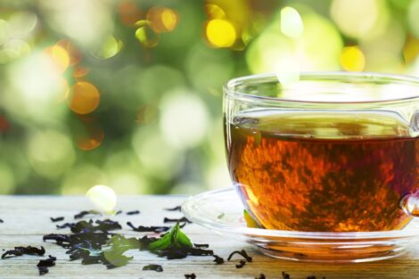 Jaka herbata skutecznie obniża poziom cukru we krwi?