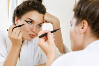 Eyeliner dla początkujących – idealna kreska na kilka sposobów